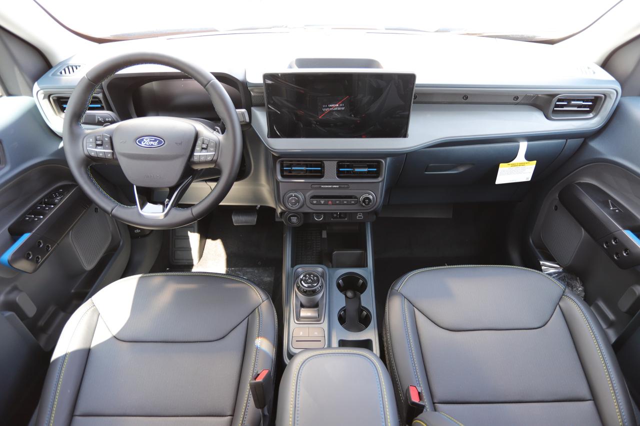 2025 Ford Maverick Lobo High AWD SuperCrew Photo5