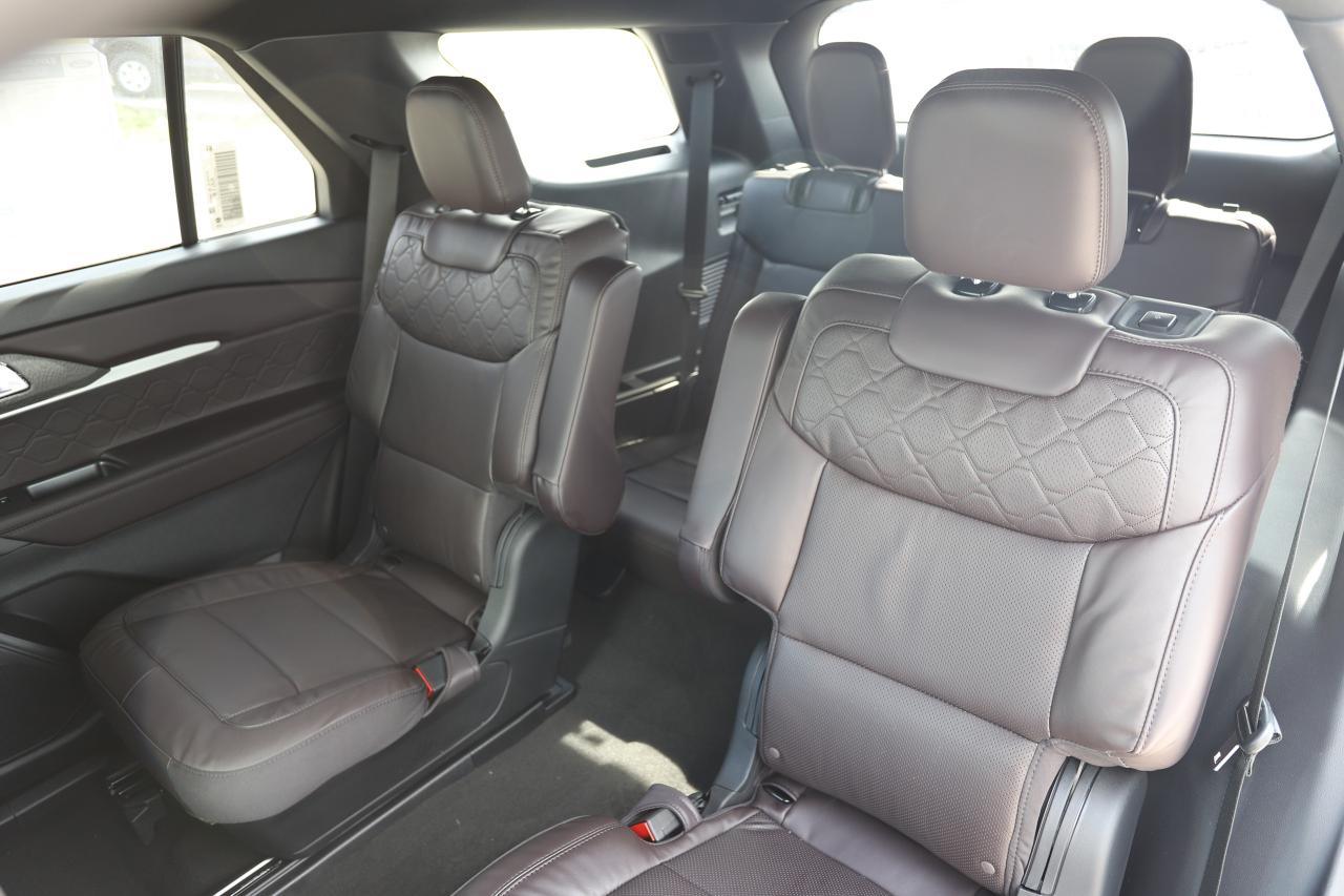2025 Ford Explorer Platinum 4wd Photo5