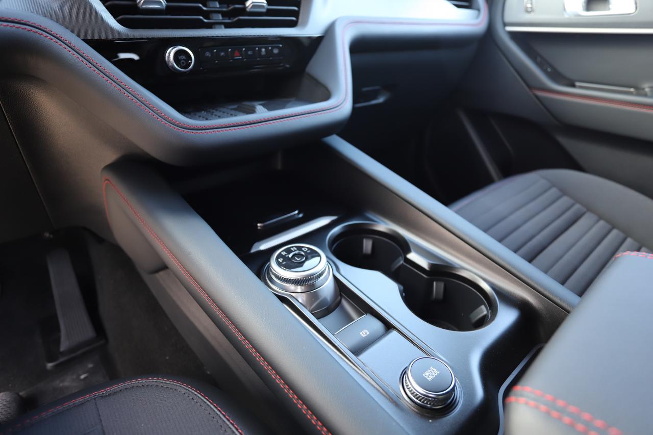 2025 Ford Explorer ST-LINE 4WD Photo5