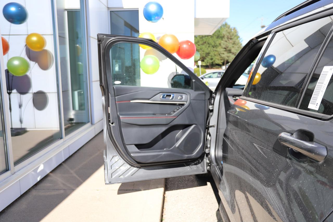 2025 Ford Explorer ST-LINE 4WD Photo5