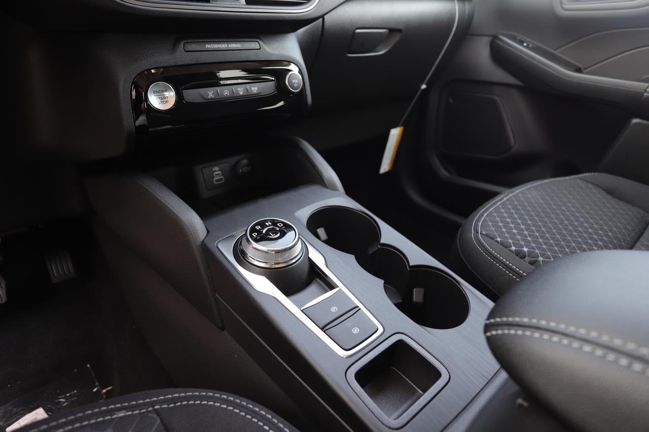 2025 Ford Escape Active FWD Photo5