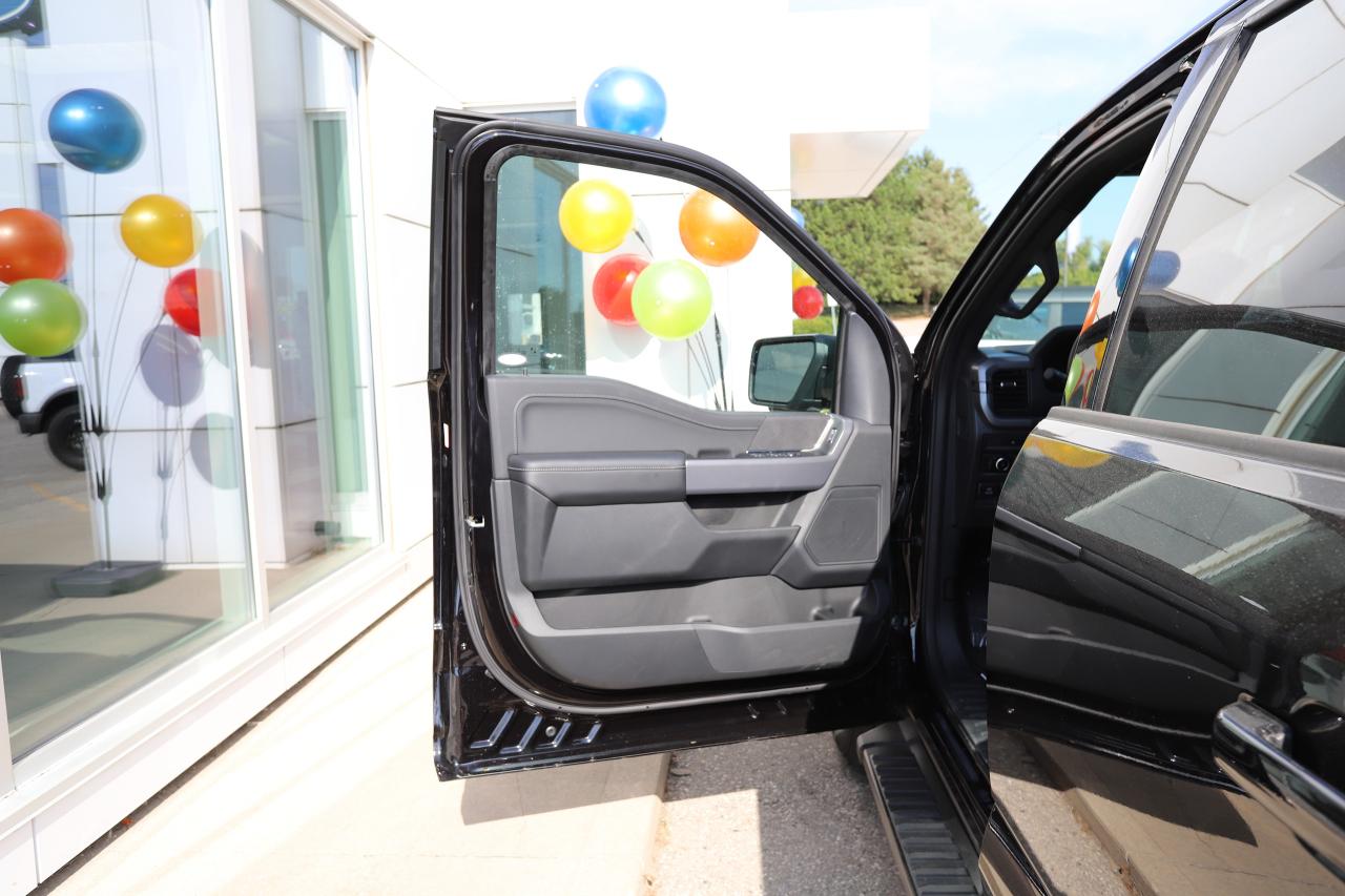 2025 Ford F-150 XLT 4WD SuperCrew 5.5' Box Photo5