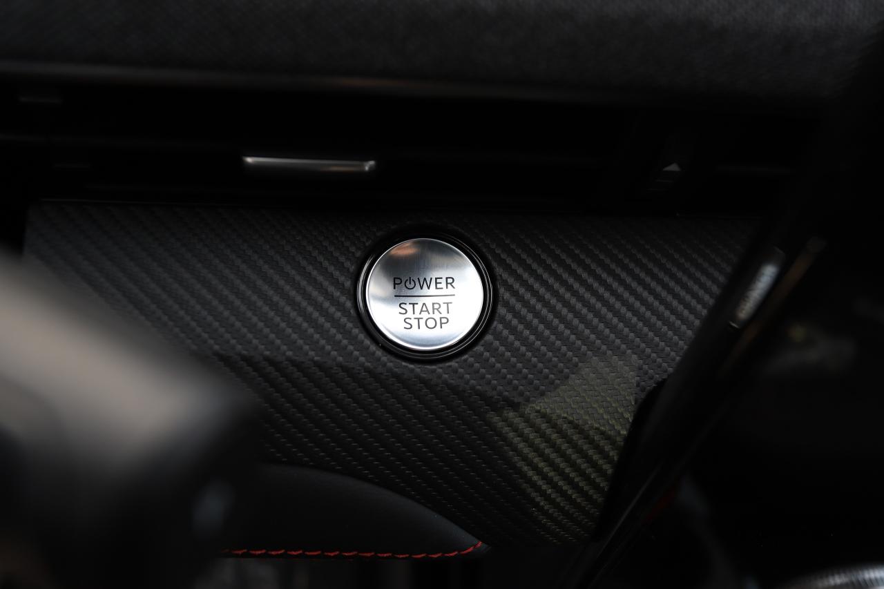 2025 Ford Mustang Mach-E Premium AWD Photo5