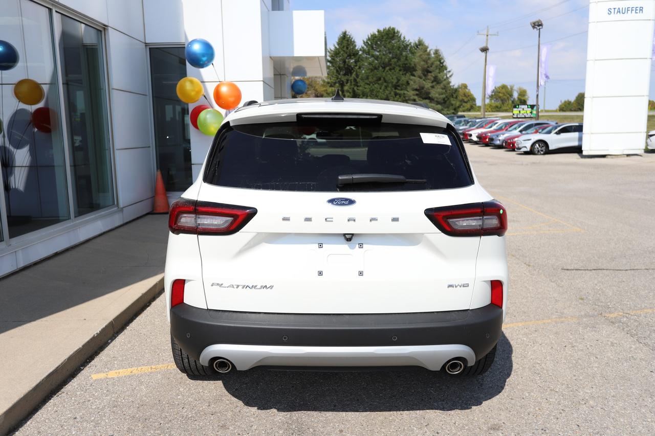 2025 Ford Escape Platinum AWD Photo4