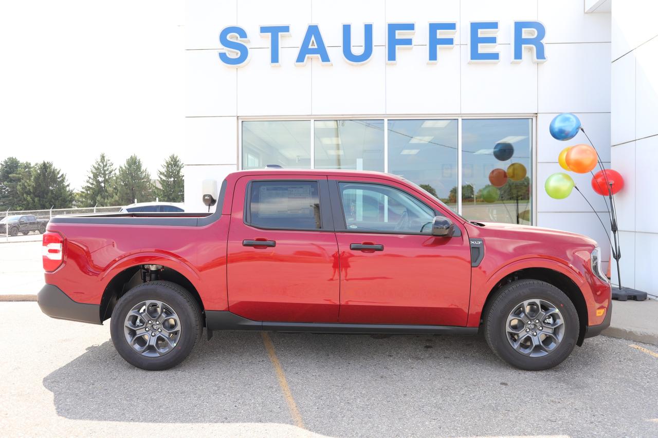 2025 Ford Maverick XLT AWD SuperCrew Photo2