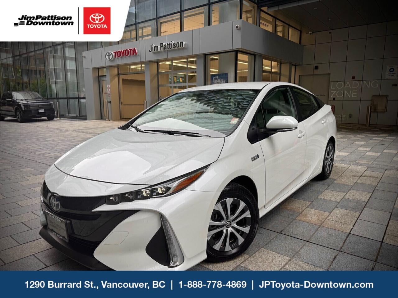 Used 2021 Toyota Prius Prime Upgrade / LOW KILOMETERS / LOCAL / 1OWNER for sale in Vancouver, BC