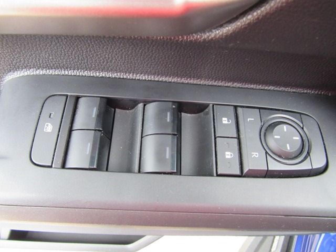 2024 Toyota Tacoma Base - Photo #12