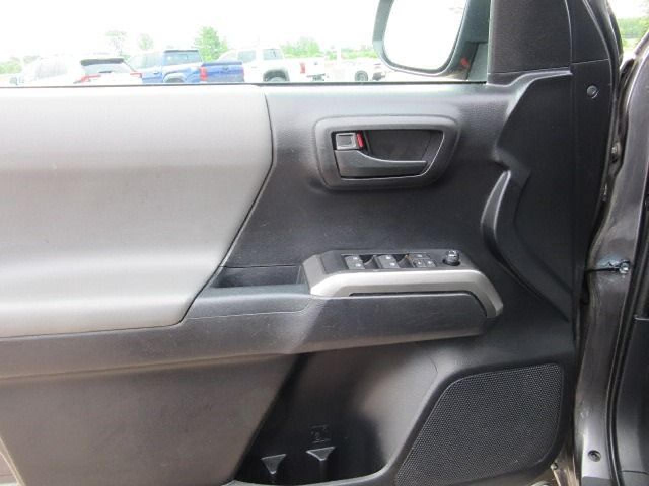 2021 Toyota Tacoma Base - Photo #10