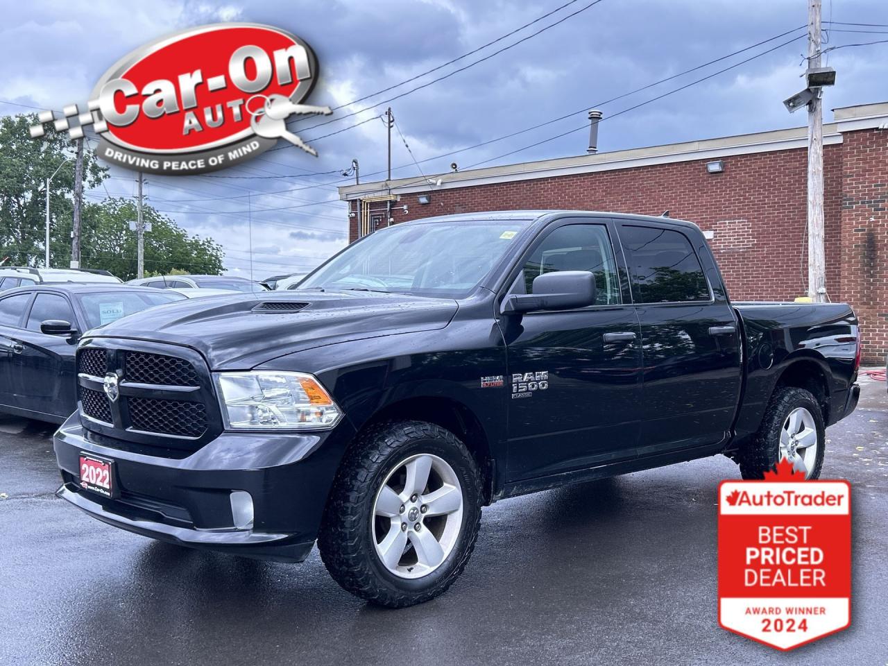 Used 2022 RAM 1500 Classic EXPRESS 4X4| 5.7L HEMI| CREW|REAR CAM| 20IN ALLOYS for sale in Ottawa, ON