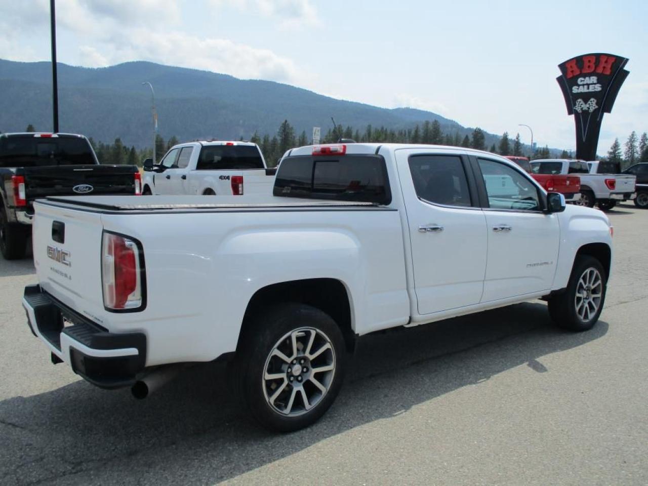 2022 GMC Canyon DENALI DURAMAX 4X4 Photo4