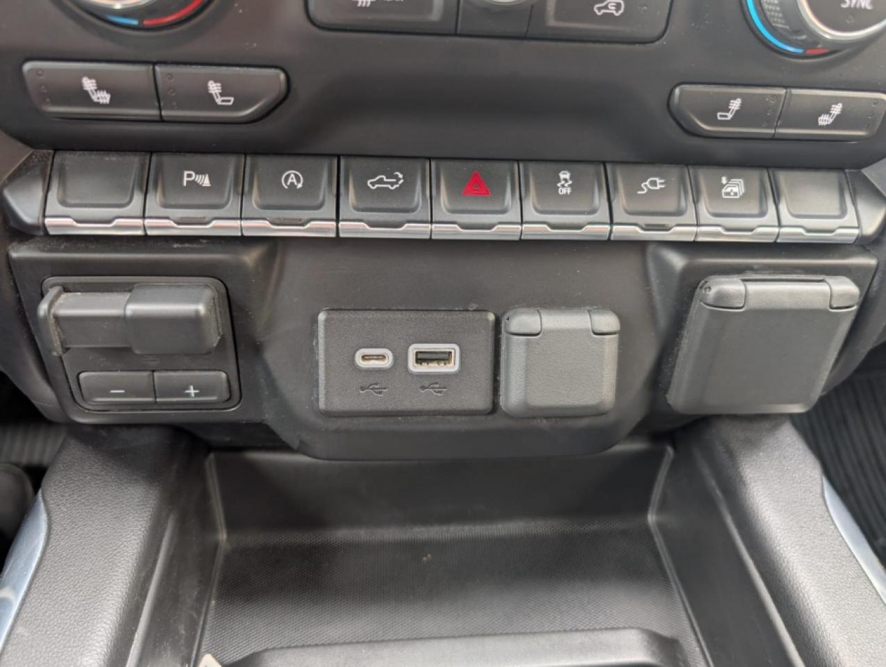 2019 Chevrolet Silverado 1500 RST - Photo #14