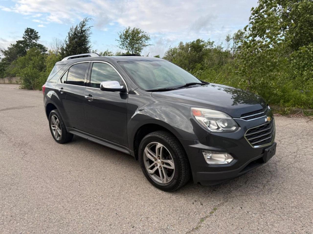 2017 Chevrolet Equinox PREMIER | CLEAN CARFAX | V6 | AWD | TWO-TONE LEATHER | SUNROOF | NAVI | PIONEER AUDIO | - Photo #9