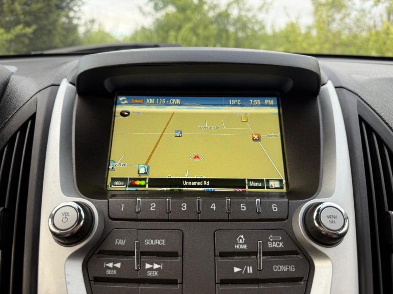 2017 Chevrolet Equinox PREMIER | CLEAN CARFAX | V6 | AWD | TWO-TONE LEATHER | SUNROOF | NAVI | PIONEER AUDIO | - Photo #24