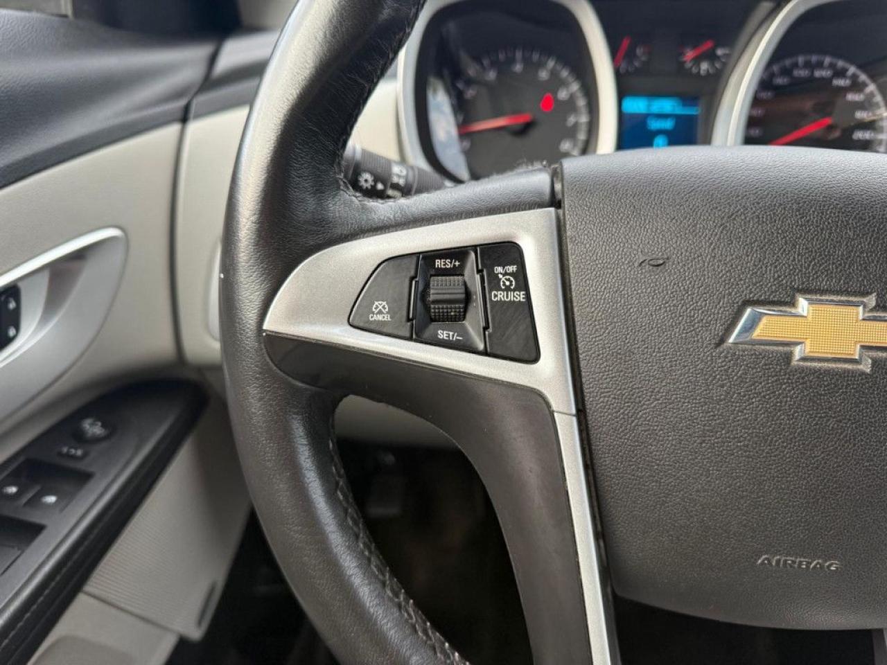 2017 Chevrolet Equinox PREMIER | CLEAN CARFAX | V6 | AWD | TWO-TONE LEATHER | SUNROOF | NAVI | PIONEER AUDIO | - Photo #22