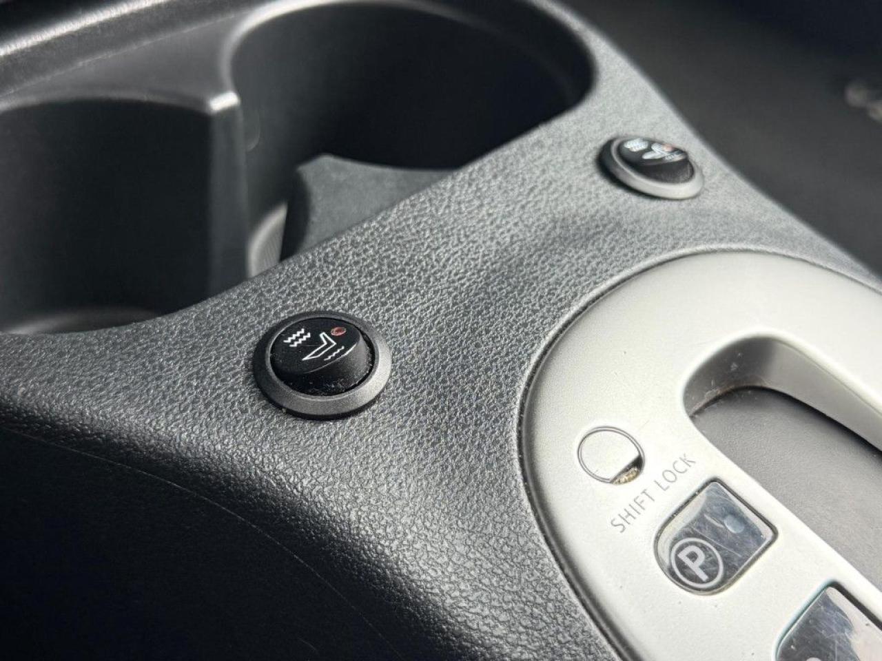 2016 Nissan Micra SR | BLUETOOTH | BACK-UP CAM | ALLOY WHEELS | - Photo #26