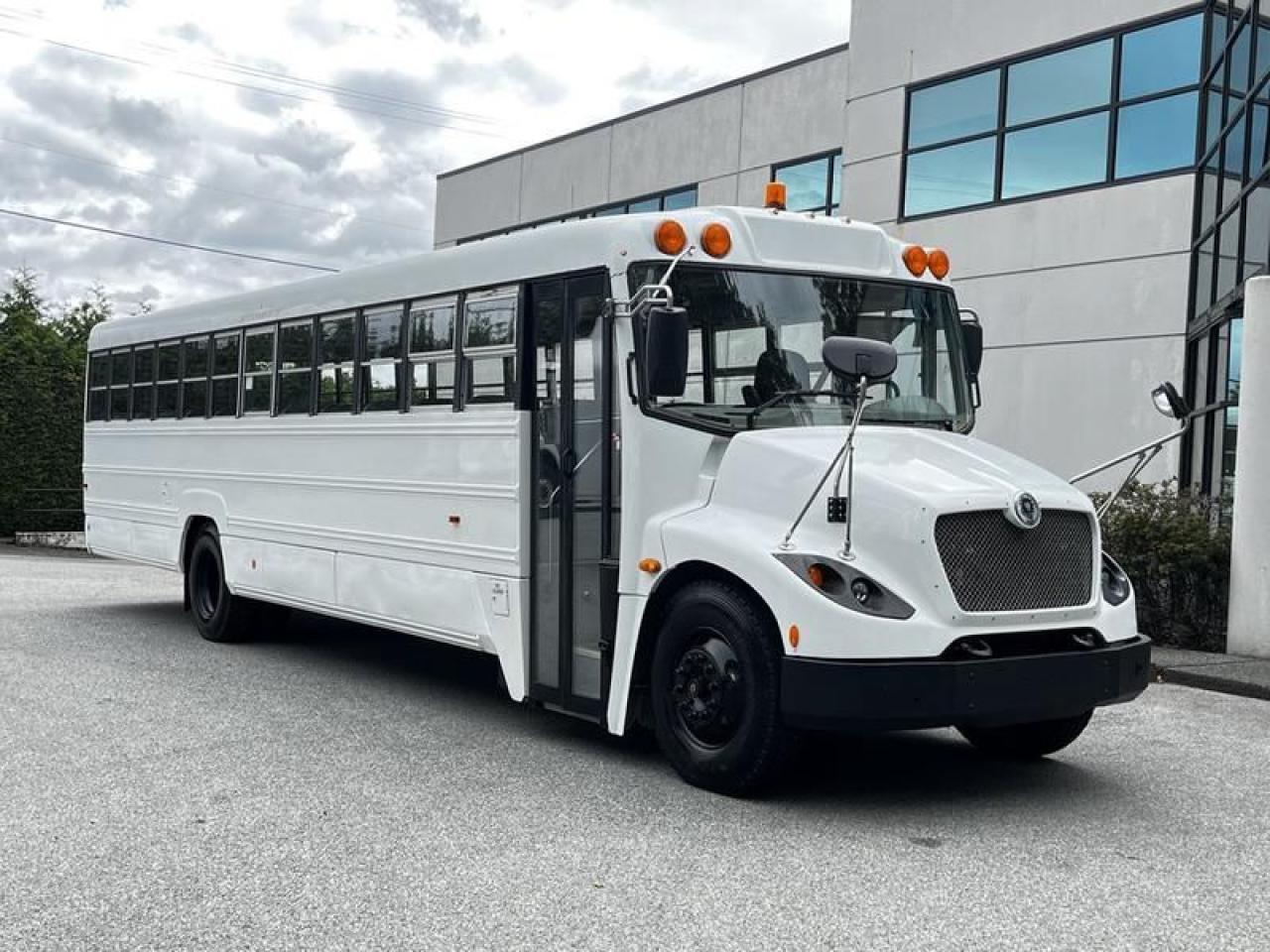 Used 2015 Spartan School Bus 49 Passenger Cummins Diesel Diesel Hydraulic Brakes for sale in Burnaby, BC