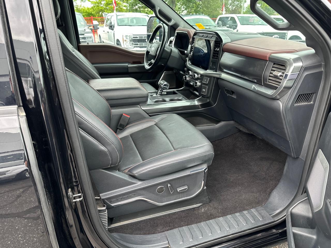 2022 Ford F-150 Lariat Photo5