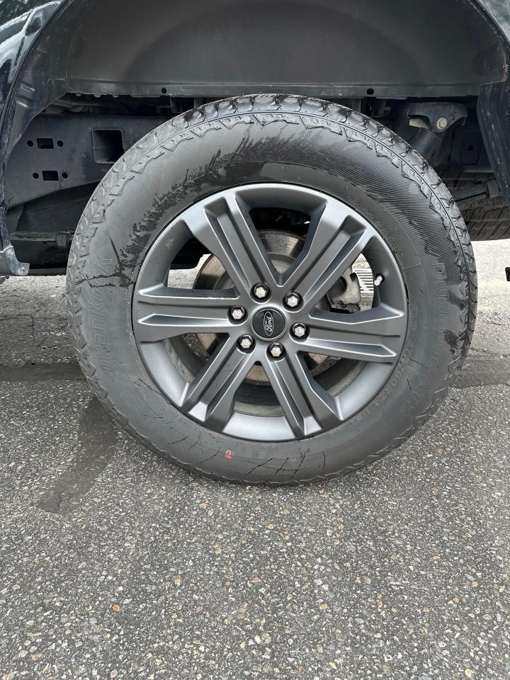 2022 Ford F-150 Lariat Photo5
