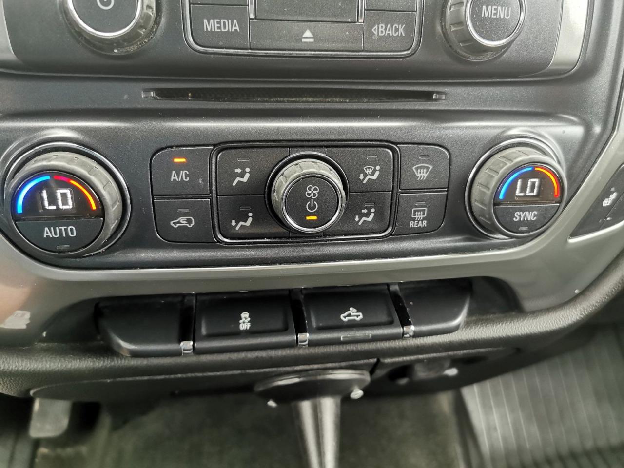 2016 Chevrolet Silverado 1500 LT - Photo #21