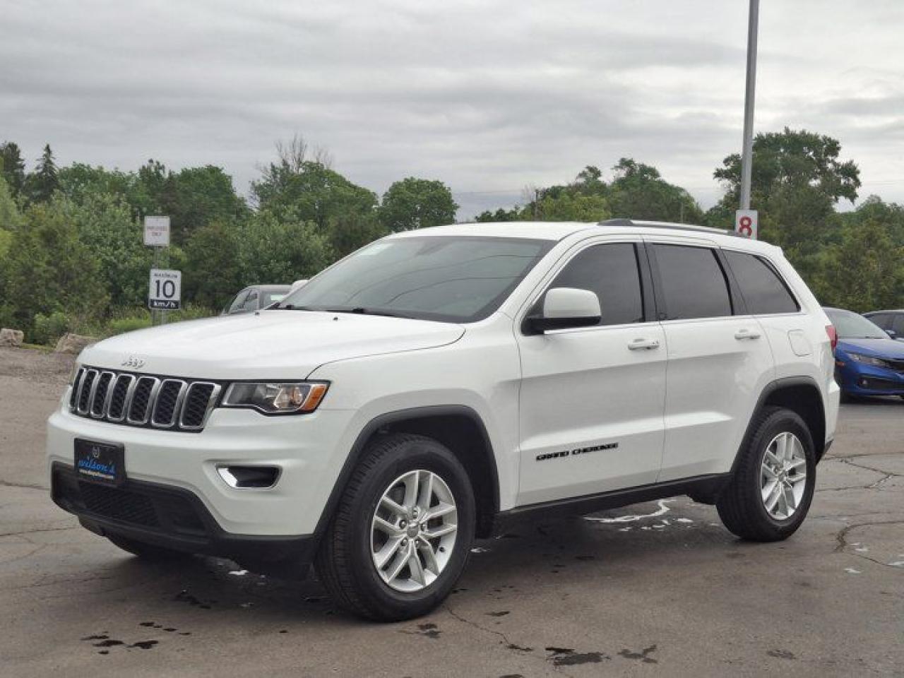 Used 2018 Jeep Grand Cherokee Laredo E | Apple CarPlay | Android Auto | Heated Seats & Steering | Remote Start | and More ! for sale in Guelph, ON