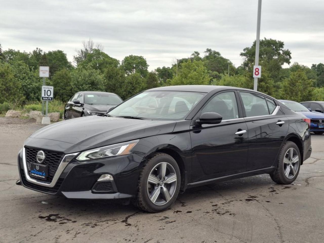Used 2022 Nissan Altima 2.5 SE AWD | Heated Seats | Remote Start | Reverse Cam | Carplay | Power Seat | New Tires & Brakes | for sale in Guelph, ON