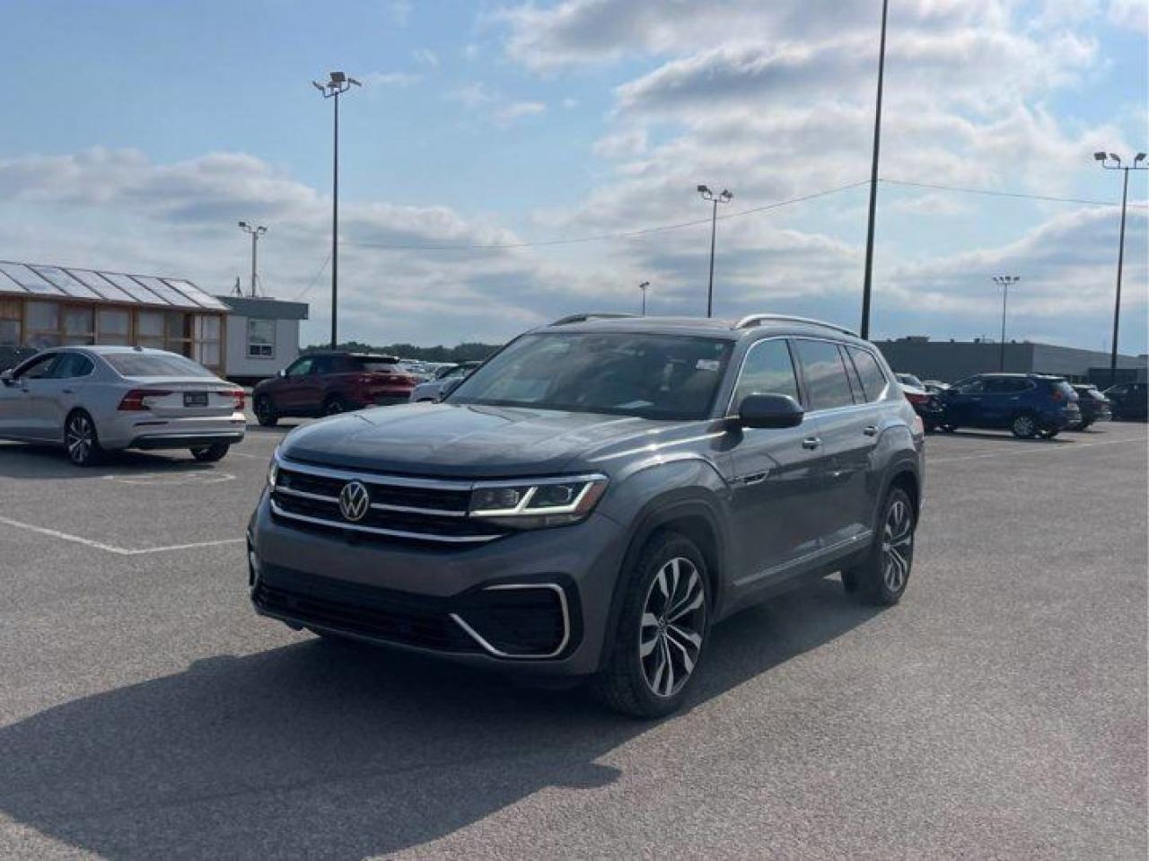 Used 2021 Volkswagen Atlas Execline 4Motion | Leather | Pano Roof | Nav | Adaptive Cruise | 360 Camera | Remote Start & More ! for sale in Guelph, ON