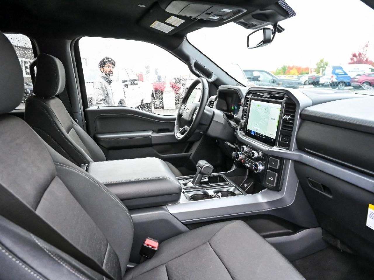 2025 Ford F-150 XLT Photo