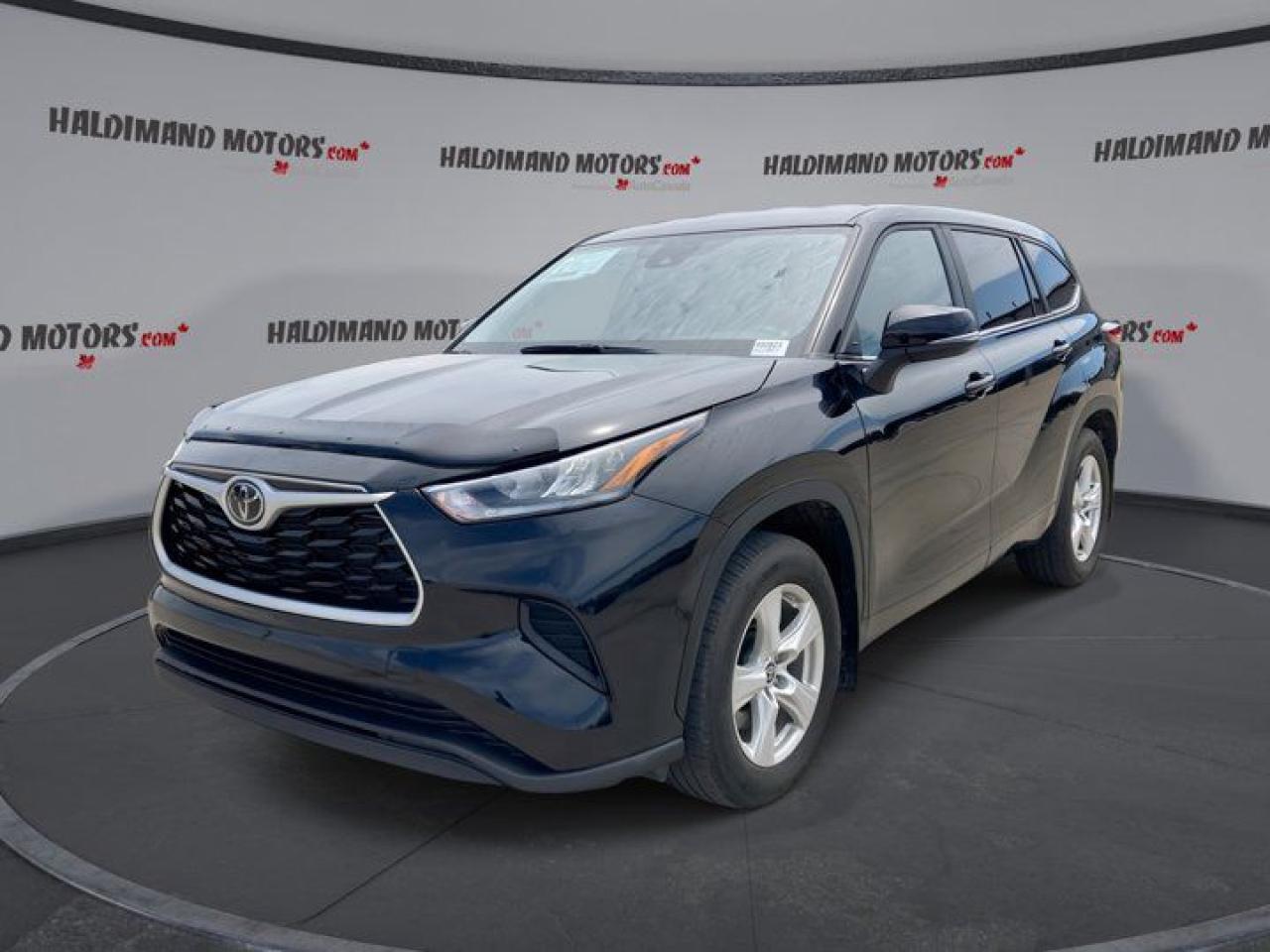 Used 2023 Toyota Highlander LE for sale in Cayuga, ON