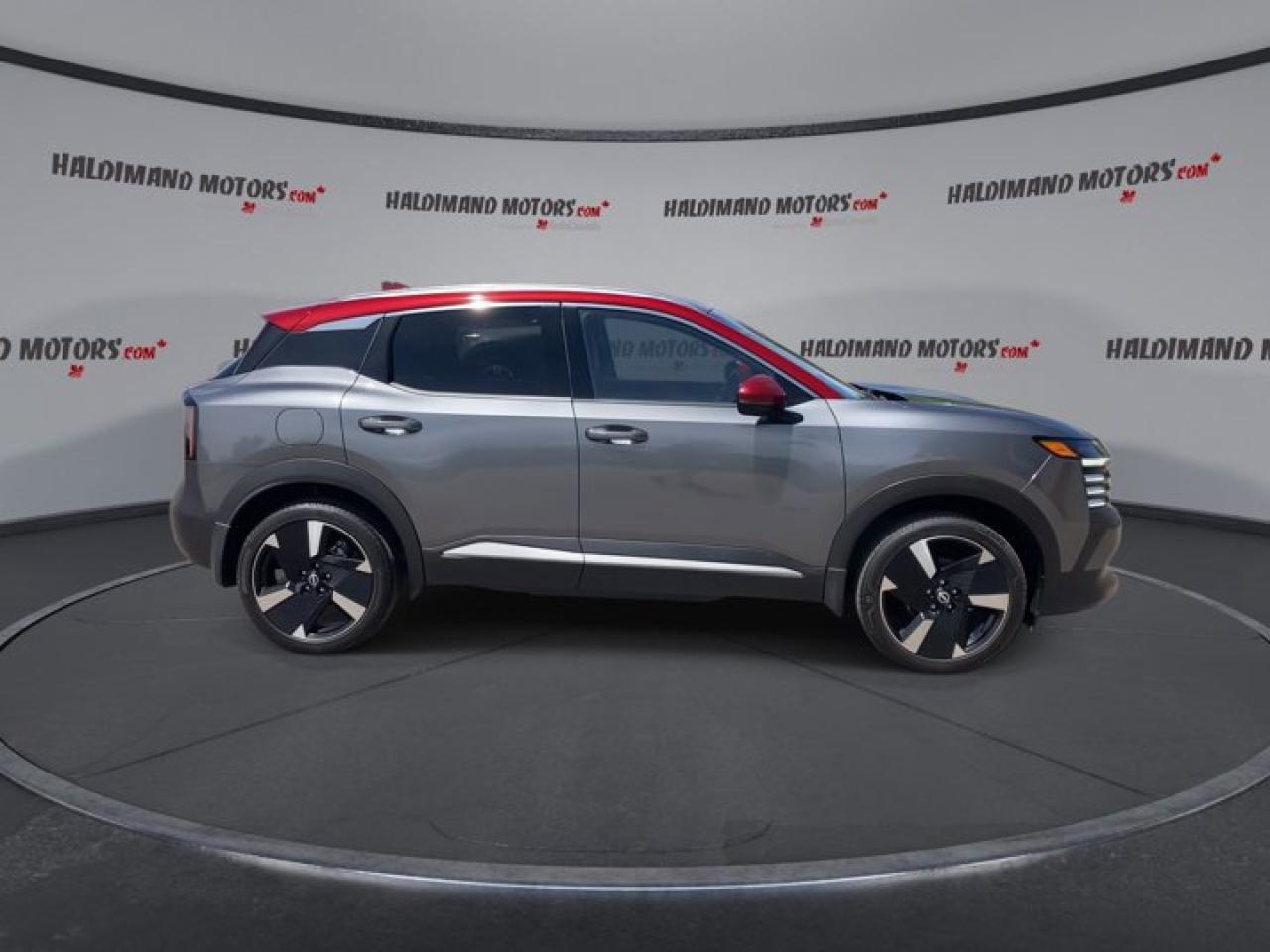 2025 Nissan Kicks SR AWD | LOW KMS | 360 Camera Photo