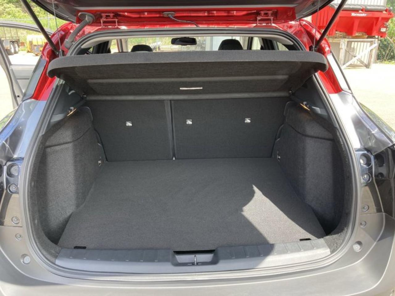 2025 Nissan Kicks SR AWD | LOW KMS | 360 Camera Photo