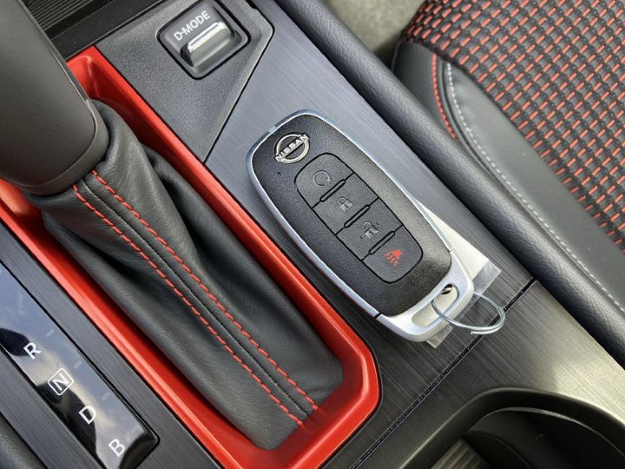 2025 Nissan Kicks SR AWD | LOW KMS | 360 Camera Photo