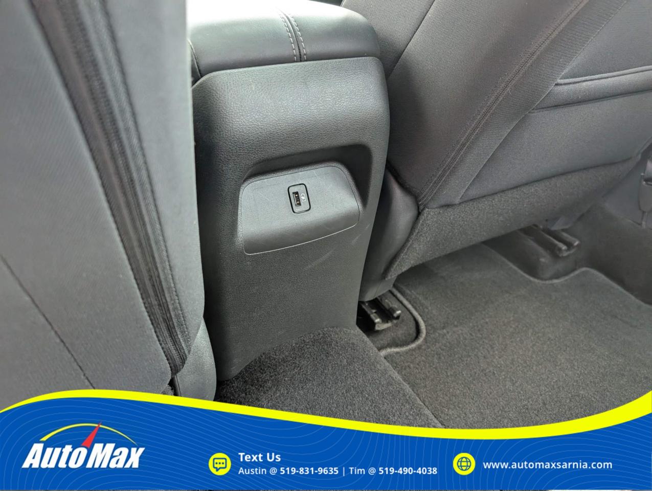 2023 Nissan Sentra SV Photo