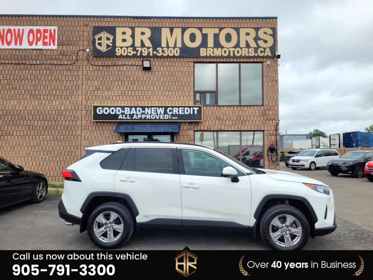 2022 Toyota RAV4 LE | No Accidents Reported |  Hybrid | AWD  | Photo