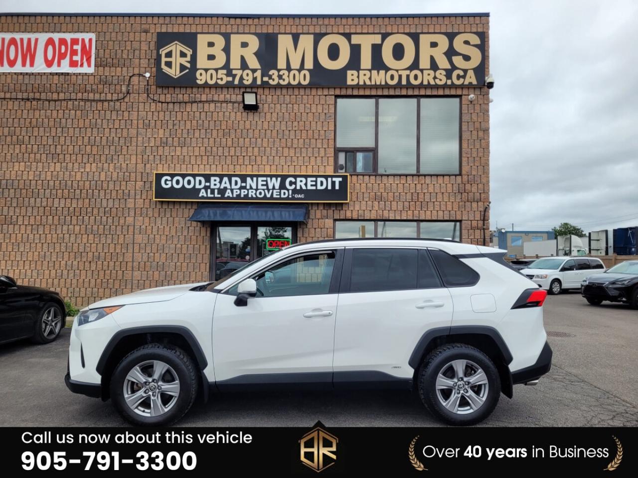 2022 Toyota RAV4 LE | No Accidents Reported |  Hybrid | AWD  | Photo4