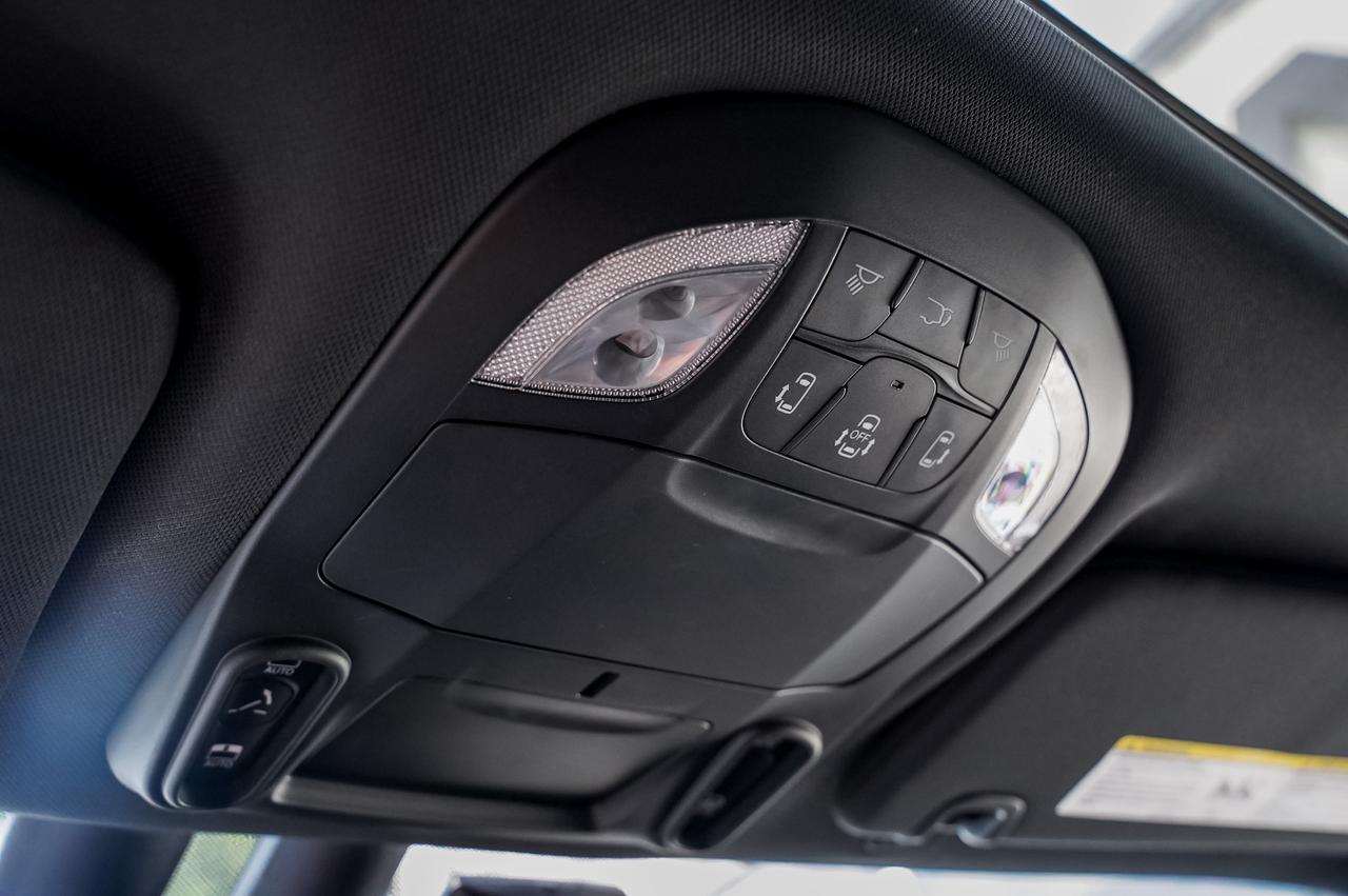 2022 Chrysler Pacifica Limited Hybrid | No Accidents | Certified Photo