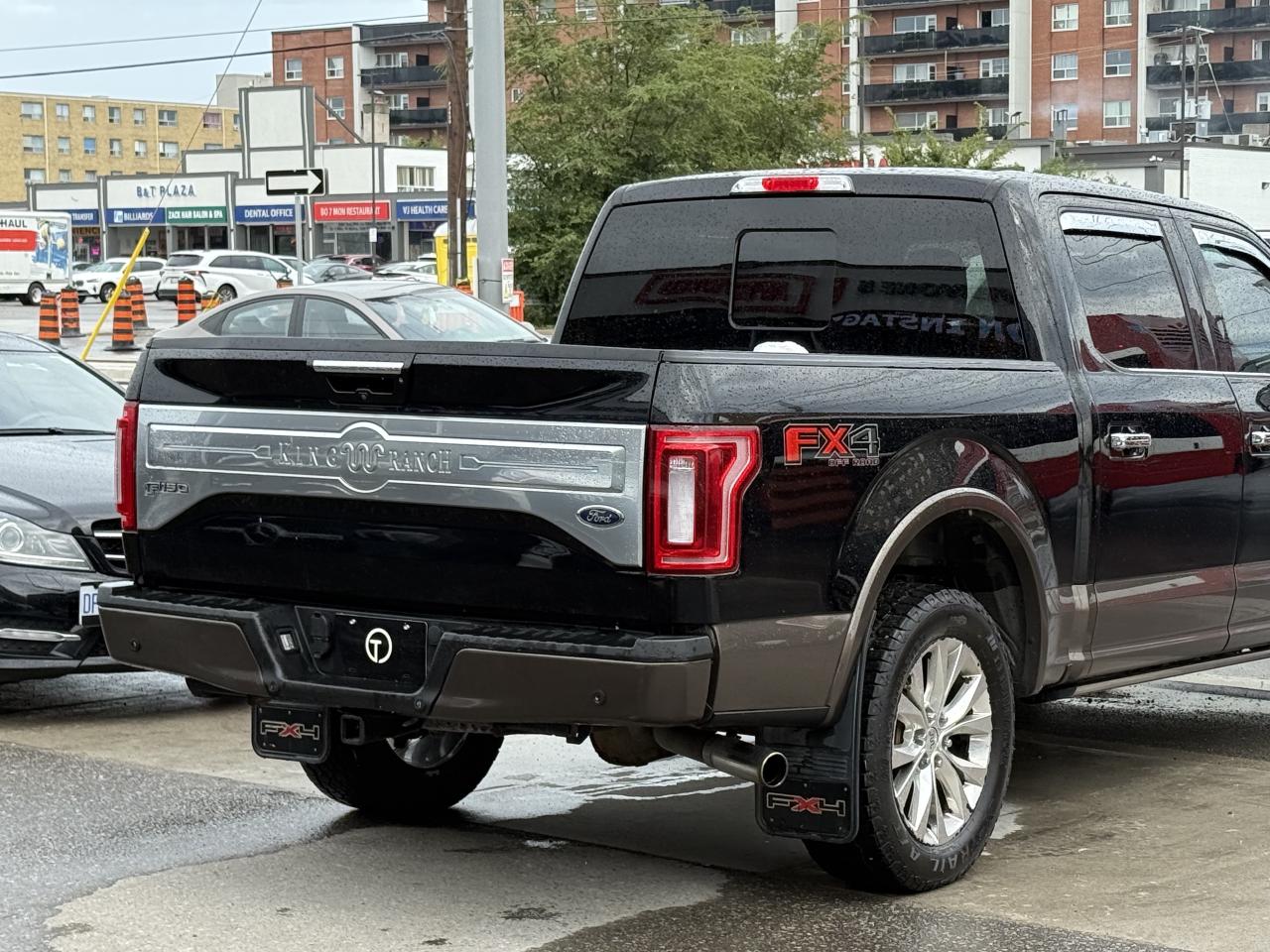 2016 Ford F-150 KING RANCH | PREMIUM LEATHER | PANO | LOADED - Photo #9