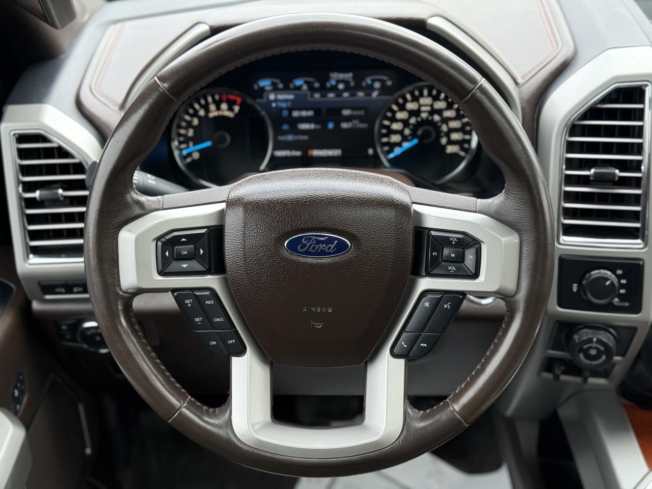 2016 Ford F-150 KING RANCH | PREMIUM LEATHER | PANO | LOADED - Photo #18