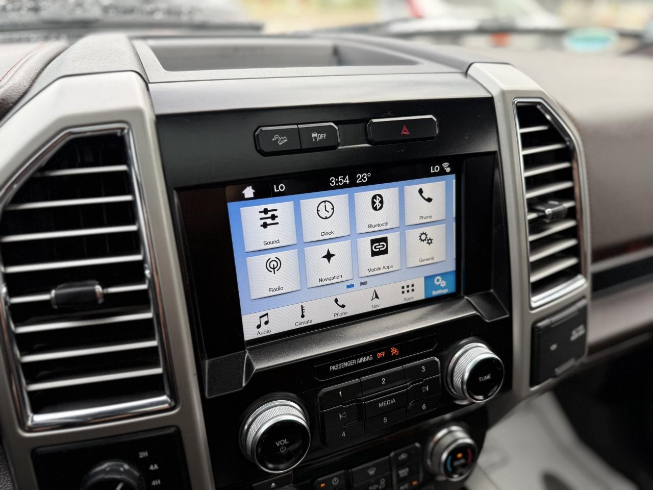 2016 Ford F-150 KING RANCH | PREMIUM LEATHER | PANO | LOADED - Photo #39