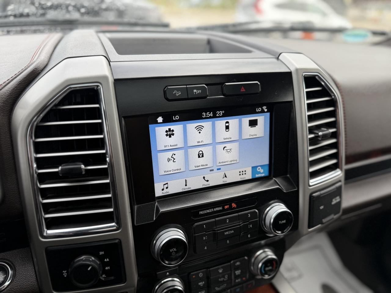 2016 Ford F-150 KING RANCH | PREMIUM LEATHER | PANO | LOADED - Photo #40