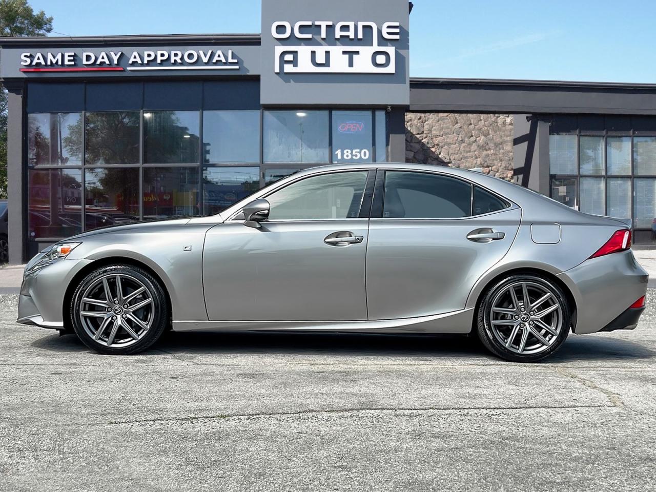2016 Lexus IS 300 AWD - Photo #2