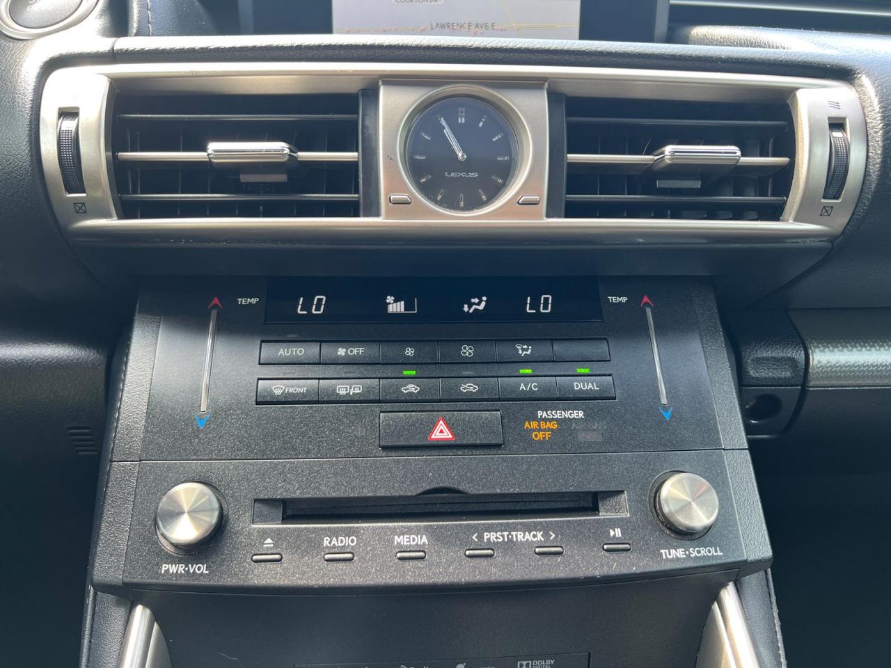 2016 Lexus IS 300 AWD - Photo #16