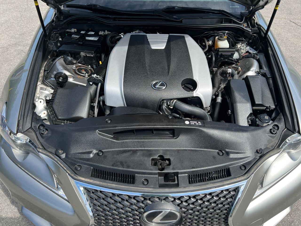 2016 Lexus IS 300 AWD - Photo #25