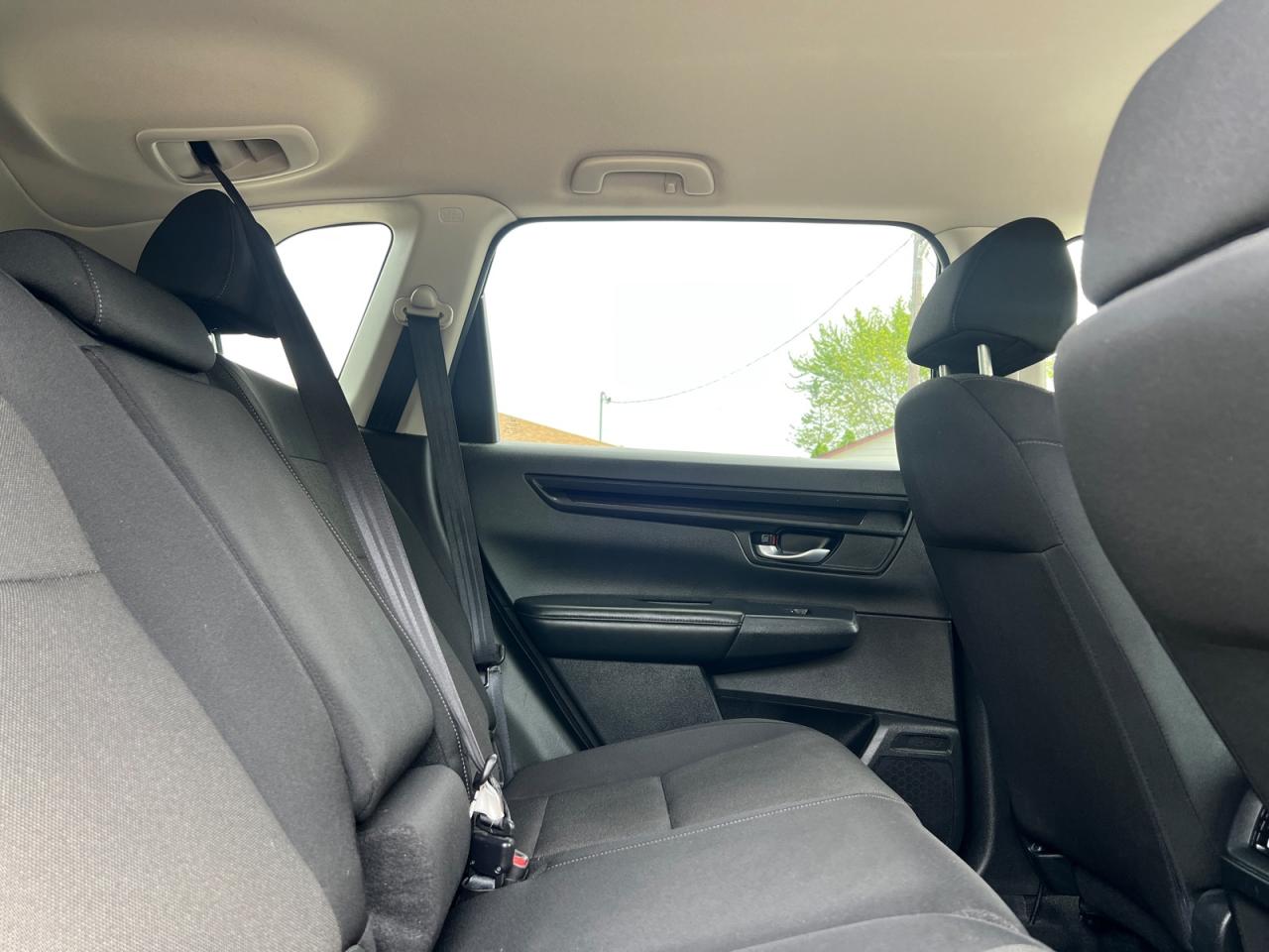 2023 Honda CR-V LX AWD - Photo #9