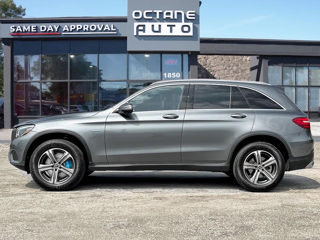 2018 Mercedes-Benz GLC-Class GLC 350e 4MATIC - Photo #3