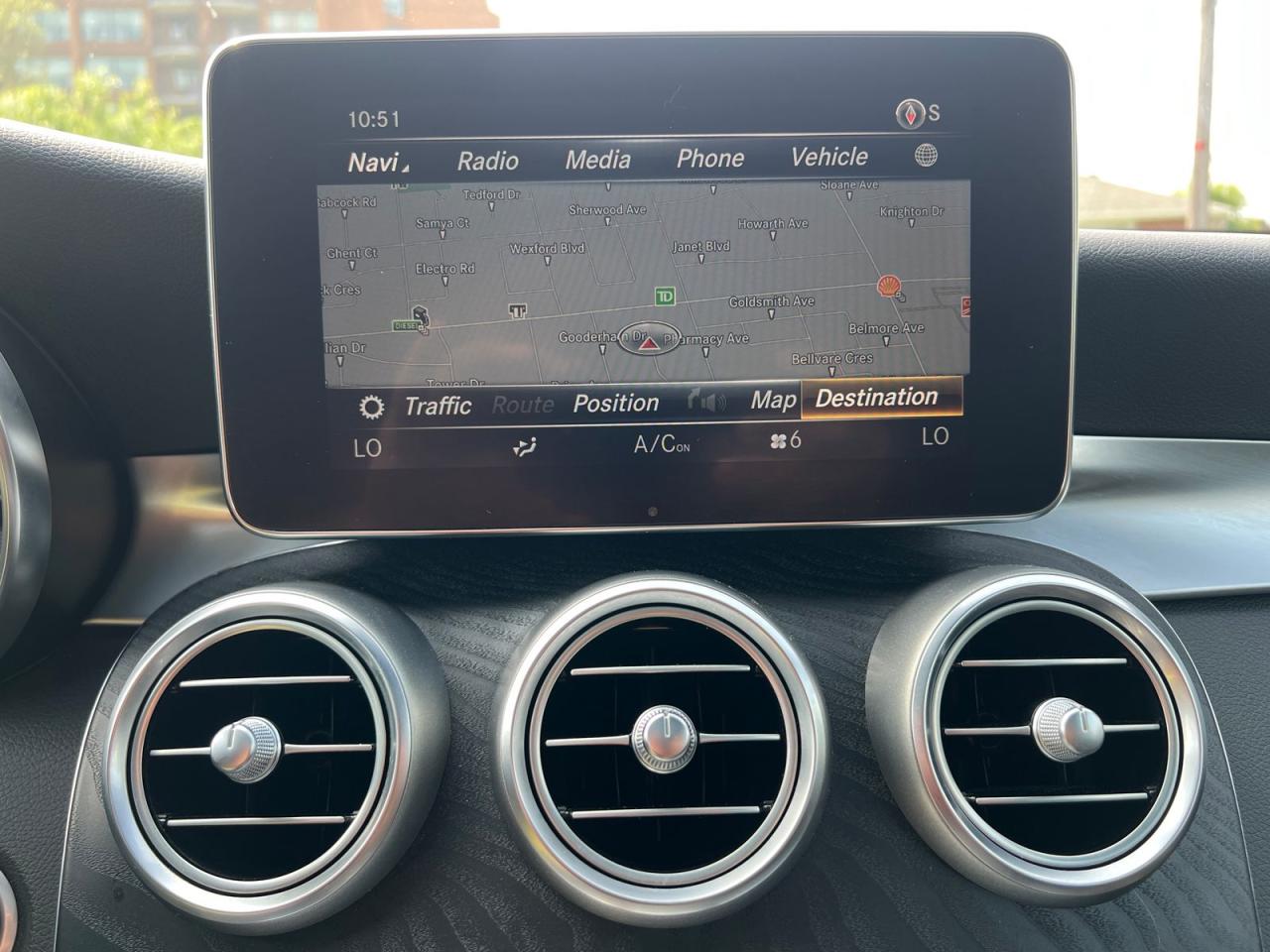 2018 Mercedes-Benz GLC-Class GLC 350e 4MATIC - Photo #17