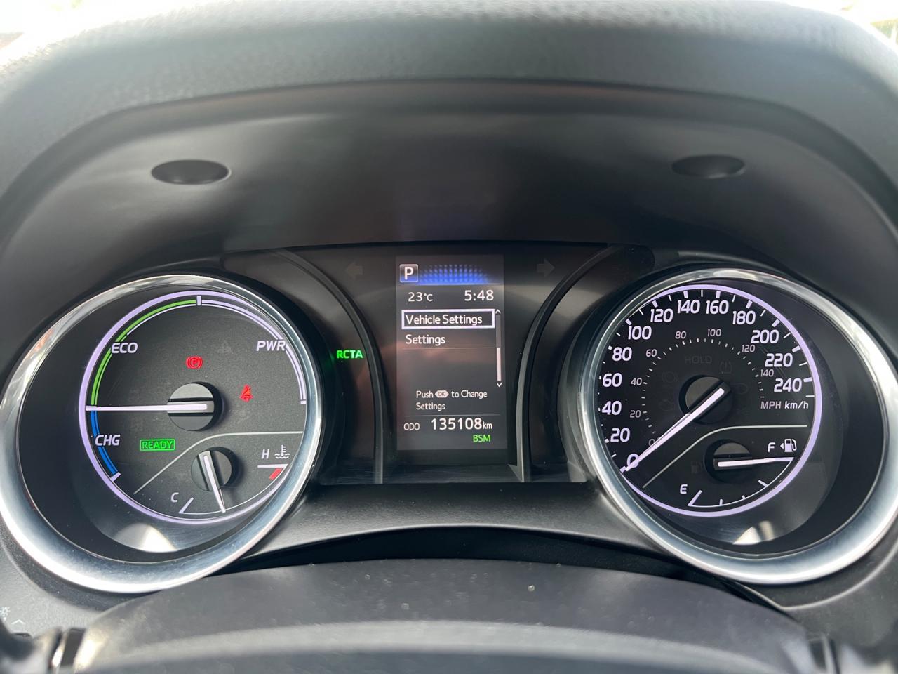 2019 Toyota Camry HYBRID SE - Photo #14