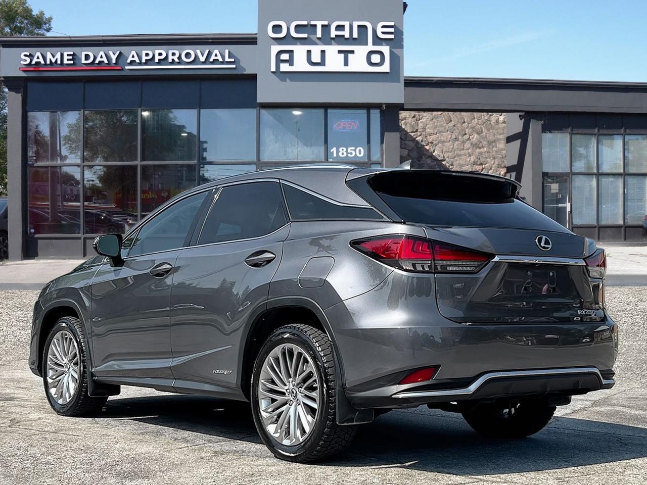 2020 Lexus RX 450h AWD - Photo #4