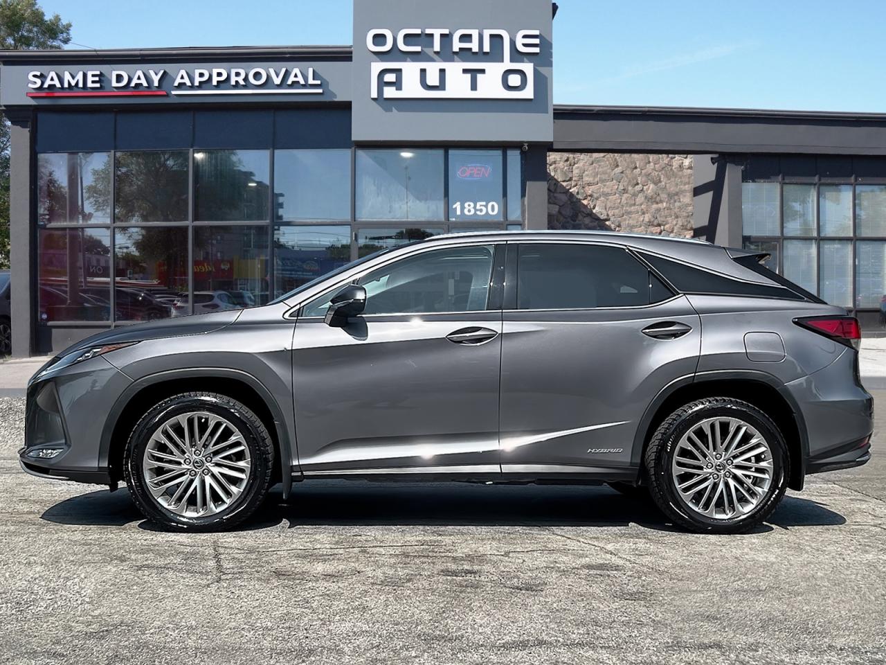 2020 Lexus RX 450h AWD Photo2