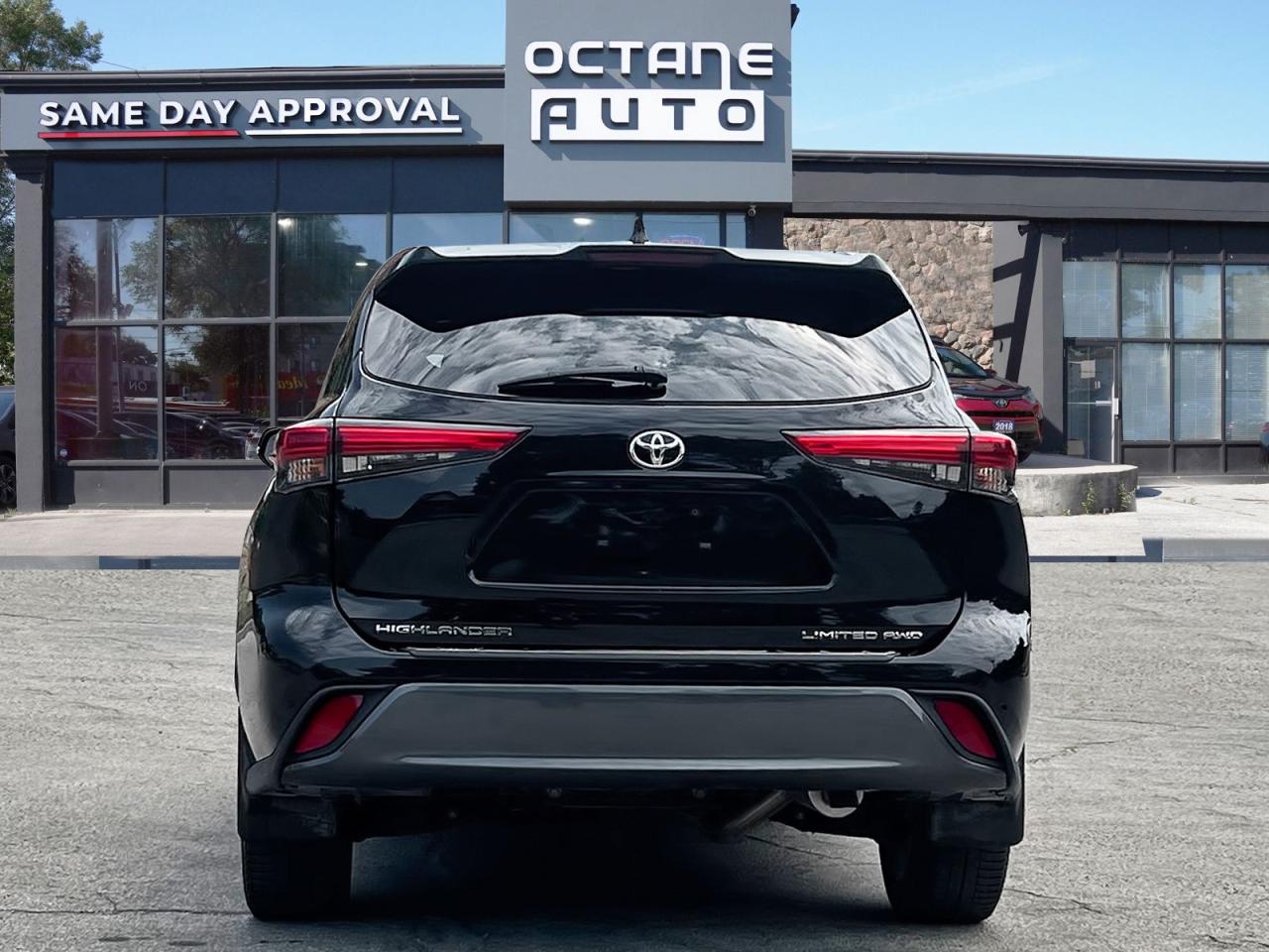 2020 Toyota Highlander Limited AWD V6 - Photo #5