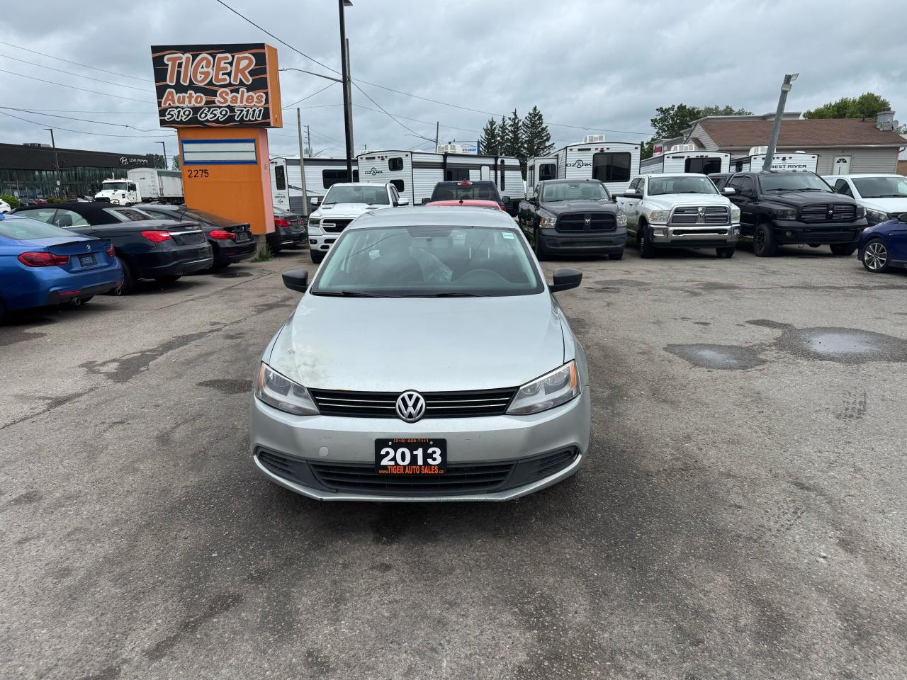 2013 Volkswagen Jetta TRENDLINE+, WELL SERVICED, 4 CYL, CERTIFIED - Photo #9
